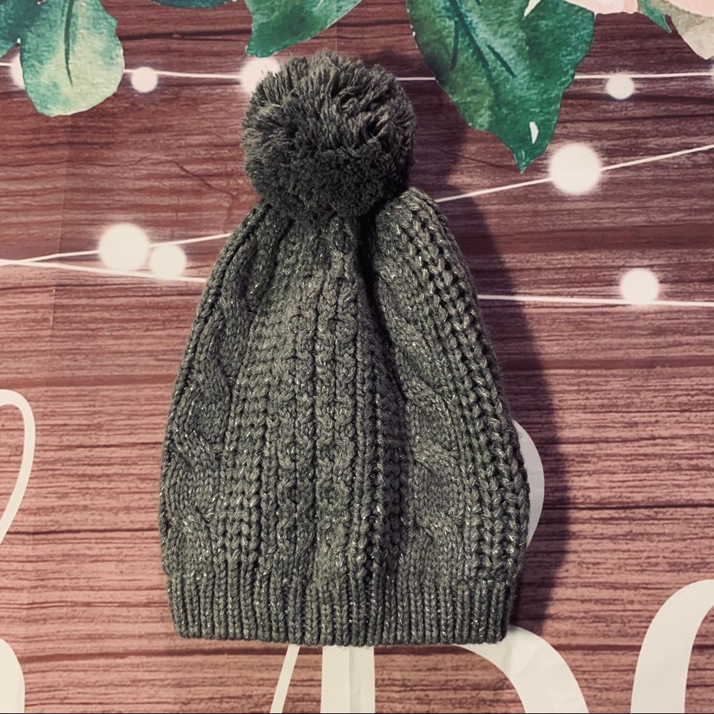 Gray w/ Silver Metallic Rib Knit Beanie w/ Pom Pom